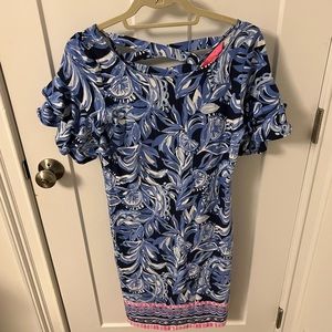Lilly Pulitzer stretchy blue dress with ruffle sleeves